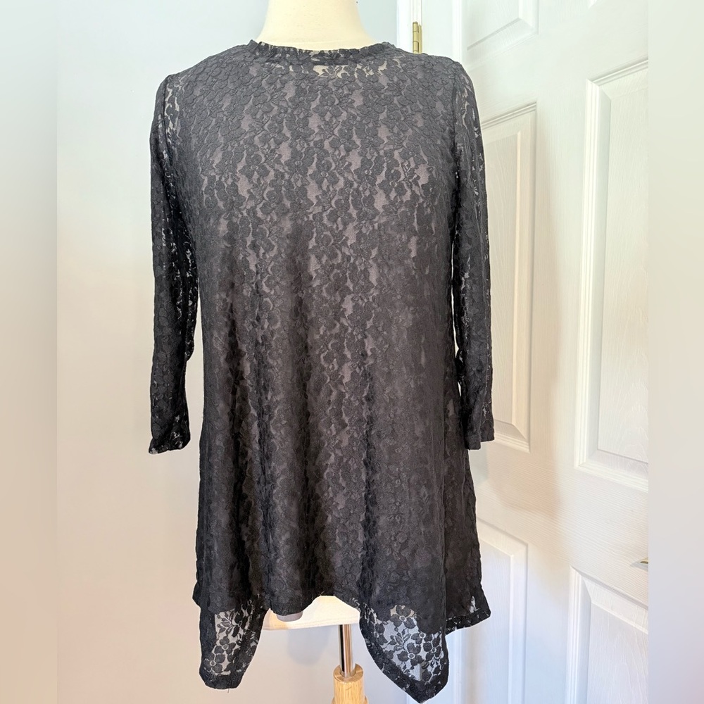 LOGO Lace Tunic Top